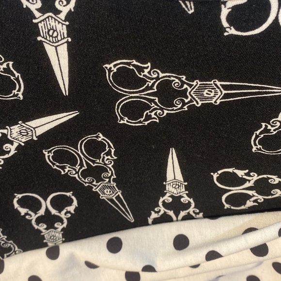 Lularoe Randy - Picture 2 of 3